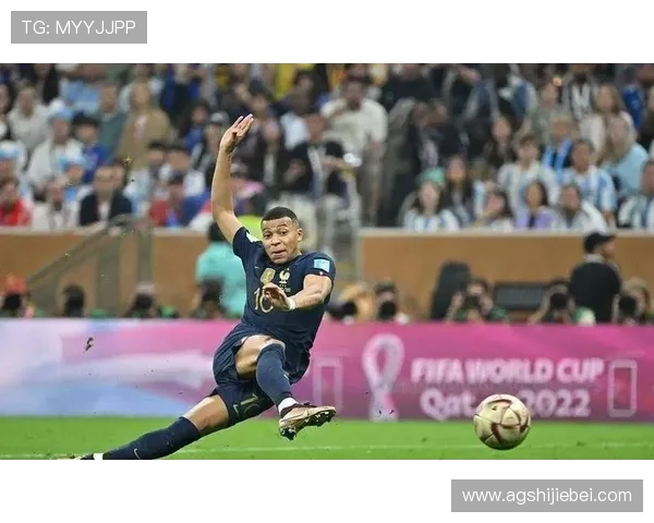 世界杯足球进球集锦：盘点历届比赛中令人难忘的精彩瞬间